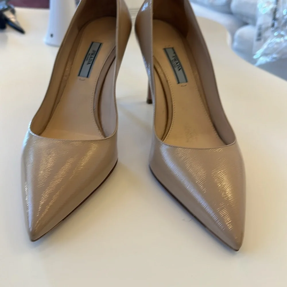 Prada Beige Saffiano Leather Pumps 39